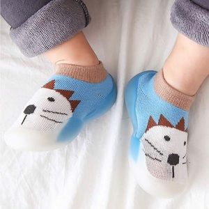 NWT Blue lion print sock sneakers for infant/toddler